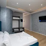 Skyhill And 3*