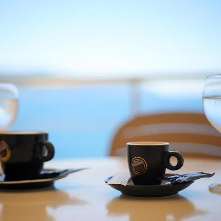 Skyhill Boutique 3* Radhimë