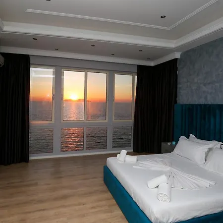 Skyhill Boutique 3* Radhimë