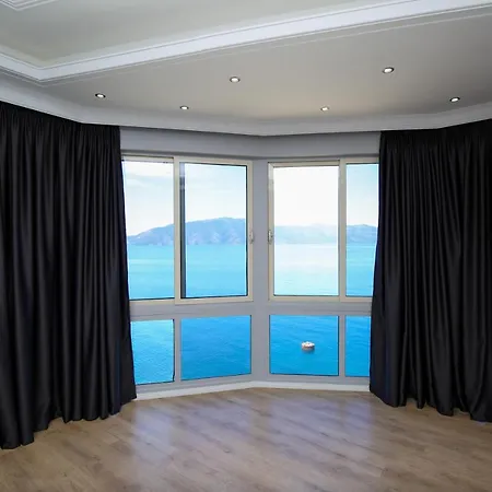 Skyhill Boutique 3* Radhimë