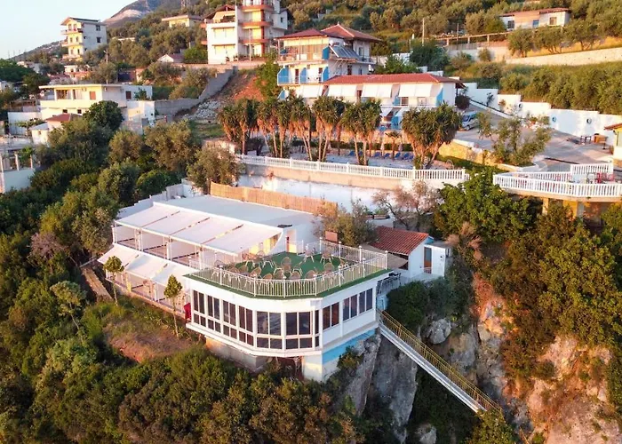 酒店 Skyhill Rooms And Suites Radhimë