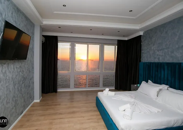 Skyhill Rooms And Suites Radhimë