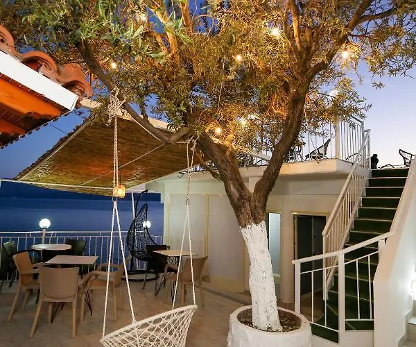 Skyhill Rooms And Suites