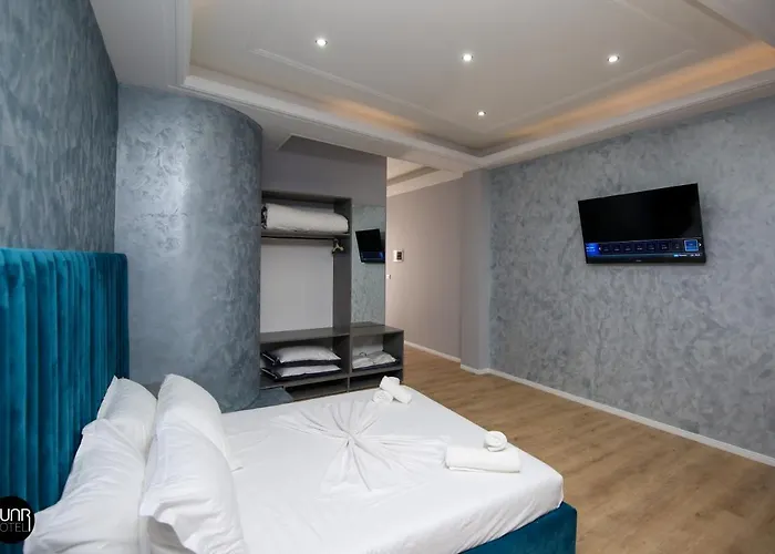 Skyhill Rooms And Suites 3*