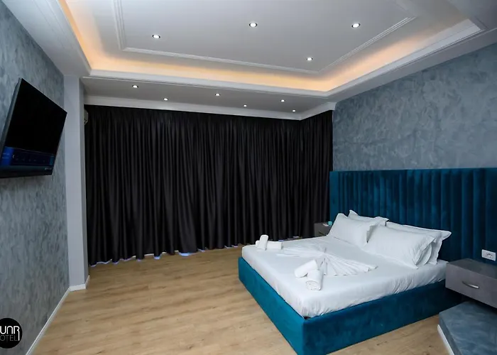 酒店 Skyhill Rooms And Suites 3*