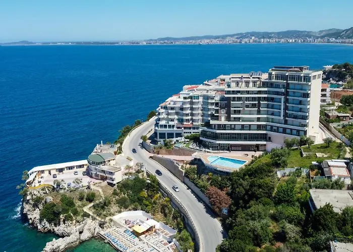 Skyhill Rooms And Suites 3*