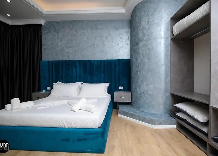 Skyhill Rooms And Suites 酒店 3*