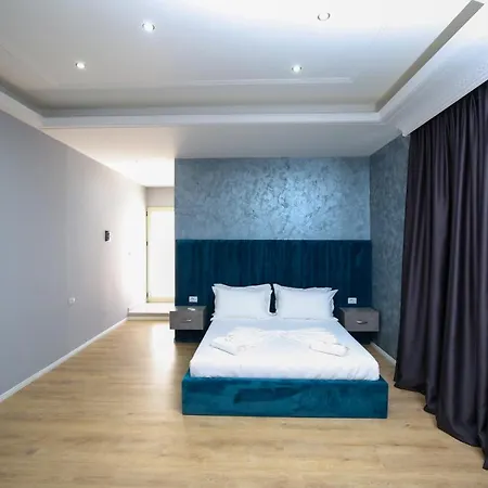 Skyhill Boutique 3* Radhimë