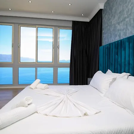 Skyhill Boutique 3* Radhimë