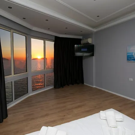 Skyhill Boutique Hotel 3*
