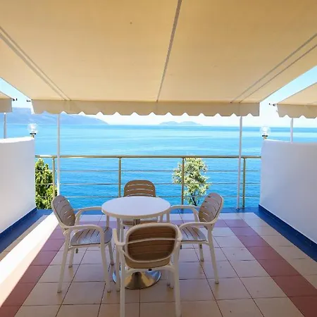 Skyhill Boutique 3*