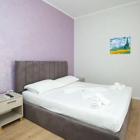 Skyhill And Отель