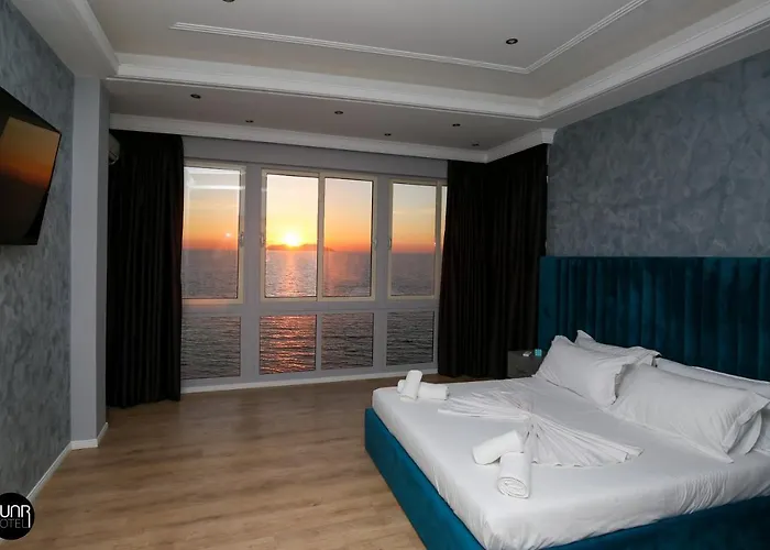 Skyhill Rooms And Suites 3* Radhimë