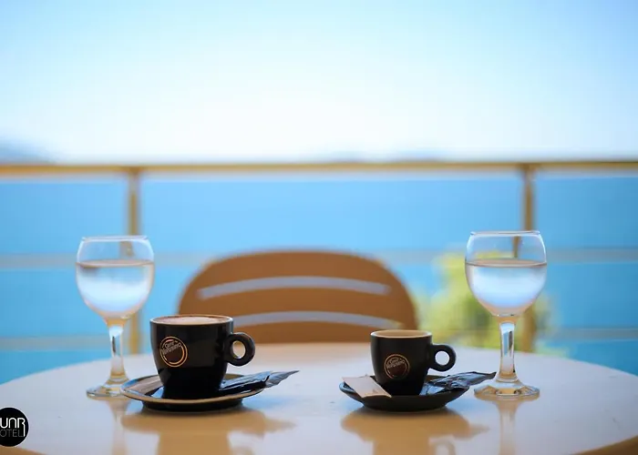 Skyhill Boutique Hotel Radhimë